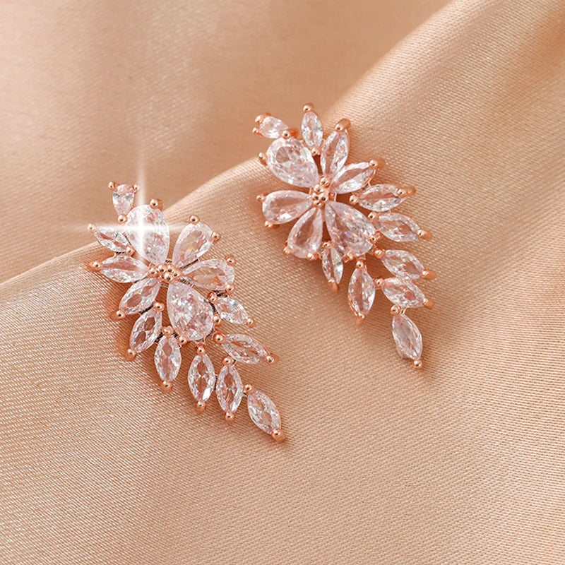 LXOEN Luxury Gorgeous Marquise Cluster Flower Shape Cubic Zirconia Long Dangle Drop Earrings for Brides Wedding Jewelry