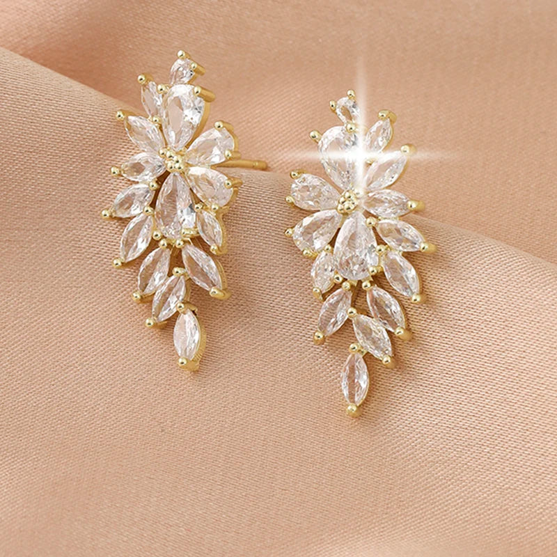 LXOEN Luxury Gorgeous Marquise Cluster Flower Shape Cubic Zirconia Long Dangle Drop Earrings for Brides Wedding Jewelry